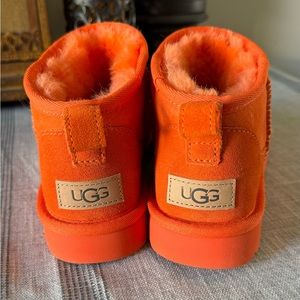 UGG Classic Ultra Mini Boots